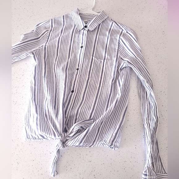 Madewell Front Tie Striped Long Sleeve Button Down - Picture 5 of 8